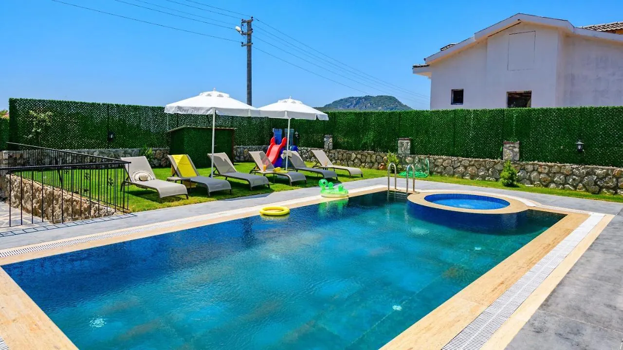 Atlantis Kapali- 4 Bedroom Holiday Villa In Hisaronu Oludeniz