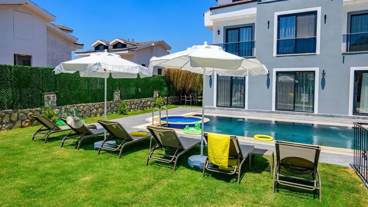 Atlantis Kapali- 4 Bedroom Holiday Villa In Hisaronu Oludeniz